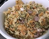 Une image de l'étape 4 de Salade de farfalles aux légumes, viandes grillées et olives.