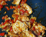 Foto del paso 3 de la receta: Alubias con pollo adobado