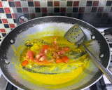 Foto langkah ke 3 dari resep Ikan Kembung Kuah Kuning.