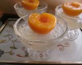 Foto del paso 4 de la receta Gelatina de almíbar de melocotón