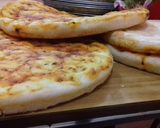 Foto del paso 7 de la receta: Prepizzas 🍕🍕! Rquísima esponjosa pero crocante a la vez