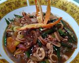 Foto langkah ke 3 dari resep Cumi saus tiram.