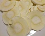 Parsnip crisps with sea salt and thyme