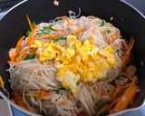 A picture of step 5 of Japanese Okinawa-island Fried Noodle.