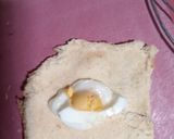 Foto langkah ke 2 dari resep Roti Tawar goreng Isi Mayo & Telur.