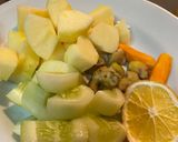Foto langkah ke 1 dari resep Mix Jus Apel, Timun, Kunyit, Jahe, Lemon.