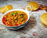A picture of step 6 of Chana Masala.