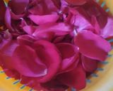 गुलाब शरबत(Gulab sharbat recipre in Hindi) रेसिपी चरण 1 फोटो