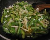 A picture of step 2 of Chilli pasta.