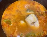 Foto del paso 6 de la receta: Merluza en salsa roja
