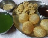 A picture of step 4 of Panipuri.