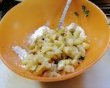 Foto del passaggio 2 della ricetta Barchette di melanzane ripiene di ricotta, polpa di melanzana, pecorino romano, avvolto nello speck