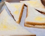 Foto langkah ke 2 dari resep 135. Brown Sugar Skippy Sandwich.