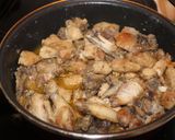 Foto del paso 4 de la receta: Pollo al ajillo