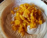 Karamellhabos-barackos álomtorta recept fázis 9 fotója