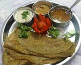 A picture of step 4 of Pesarattu dosa.