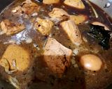 Foto langkah ke 4 dari resep Semur Tahu, Telor dan jengkol.