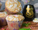 Foto del paso 5 de la receta: Muffins de banana y dulce de leche con cubierta azucarada de coco🥳