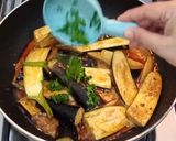 A picture of step 7 of Behari Style Bengan Aloo.