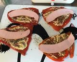 Une image de l'étape 4 de Poivrons surprise aux saucisses fumées moutarde de Dijon, basilic et parmesan.