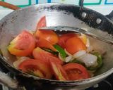 A picture of step 1 of Bell Pepper Paneer Bhurji.
