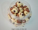 Foto langkah ke 7 dari resep Doggy Cookies.