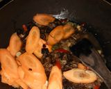 Foto langkah ke 2 dari resep Dendeng Itik Asam Manis Pedas.