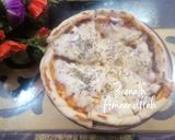 A picture of step 4 of Instant Cheesy Pan Pizza.