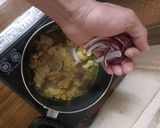 Hình bước làm 2 của món Thịt gà nấu gừng nghệ