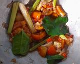 Foto langkah ke 2 dari resep Tumis Cumi Asap Pedas.