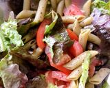Hình bước làm 4 của món Salad Cồi Sò Điệp Áp Chảo