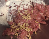 Foto del paso 3 de la receta: Pelota de carne para el caldo