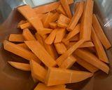 Foto del paso 1 de la receta: Chips de batata en freidora de aire