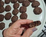 Foto del paso 3 de la receta: Galletitas dulces de avena y algarroba