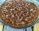 Une image de l'étape 2 de Pois chiches bruns aux tomates, oignon et épices.
