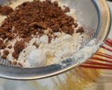 Foto langkah ke 1 dari resep Bolu Kukus Coklat.