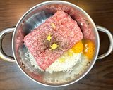 Töltött minipaprikák dödöllével és paradicsom szósszal recept fázis 1 fotója