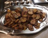 Une image de l'étape 8 de Pommes de terre roseval rôties aux épices, ail, échalotes et origan.