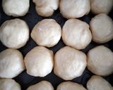 Foto langkah ke 3 dari resep Roti Canai.
