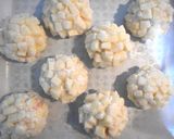 A picture of step 5 of Crispy Potato Shrimp Balls.