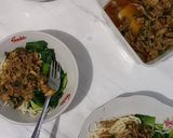 Foto langkah ke 5 dari resep Mi Ayam Suwir Soto.