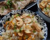 รูปขั้นตอนการทำที่ 4 ของ Korean Stir Fried Pork 🇰🇷on Japanese Garlic Fried Rice 🇯🇵