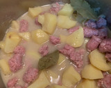 Foto del paso 4 de la receta: Guiso de patata con salchicha blanca