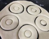 A picture of step 4 of Donuts.