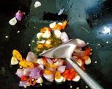 Foto langkah ke 5 dari resep Suwir Ikan Peda Pete Pedas.