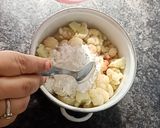 A picture of step 4 of Crispy Saucy Cauliflower.