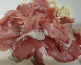 Hình bước làm 1 của món Bò xào củ hành đậu phộng