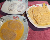 Foto del paso 2 de la receta: Lomo rebozado con patatas
