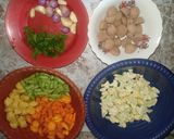 Foto langkah ke 1 dari resep Sayur Sop Bakso.