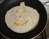 Foto del paso 3 de la receta: Quesadilla terrorífica🕷️